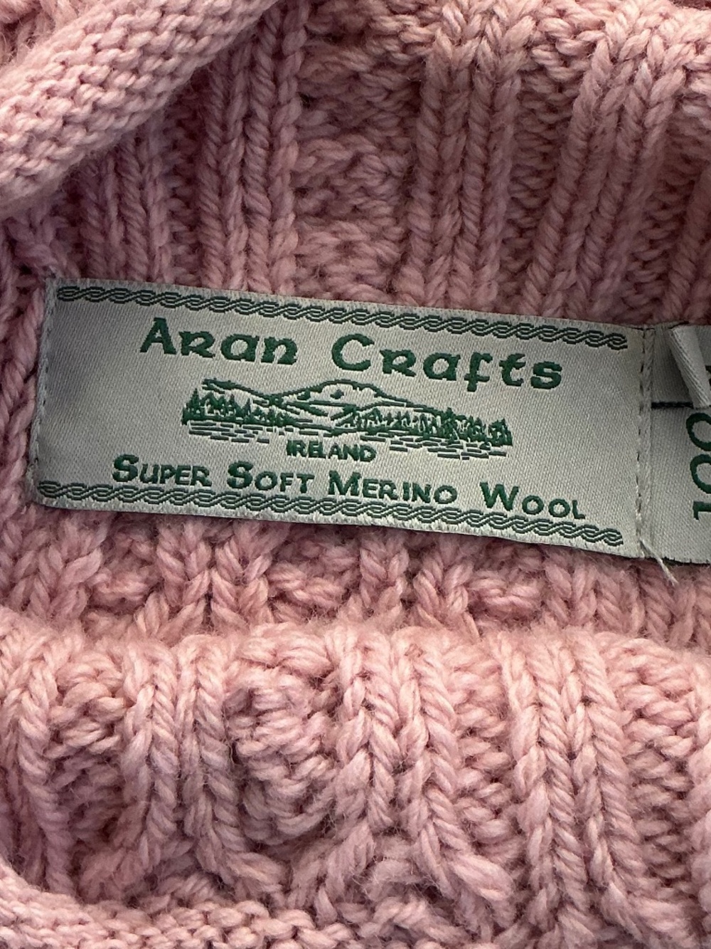 Aran Crafts Ireland Sweater Pink Soft Merino Wool Cable Knit EUC Womens Medium - Picture 3 of 13